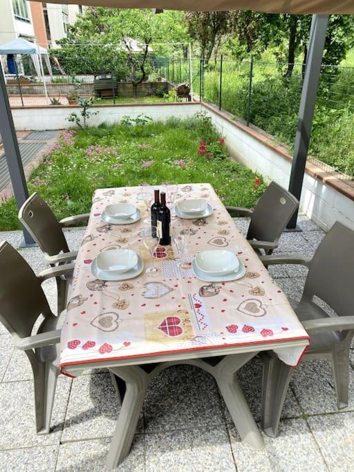 Bella Garden House - Private Garden In Флоренція Екстер'єр фото